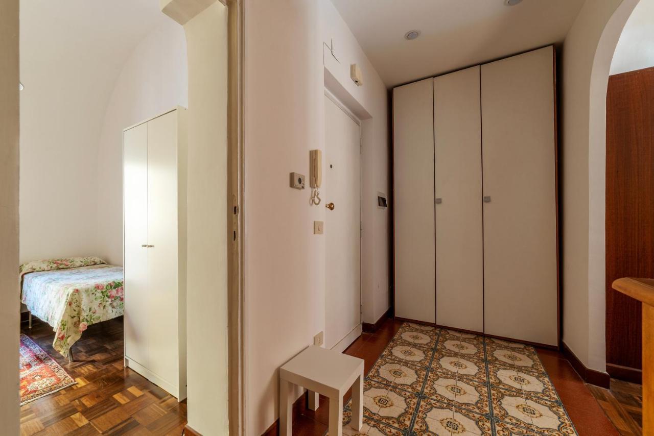 Piazza Santa Maria In Trastevere Lovely Flat Rom